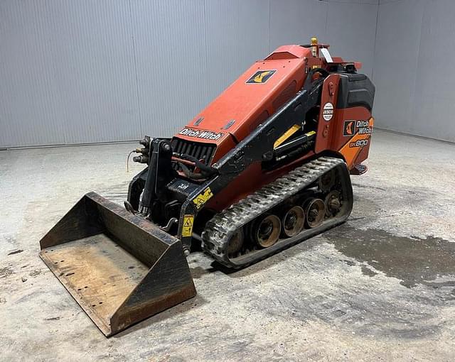 Image of Ditch Witch SK800 equipment image 1