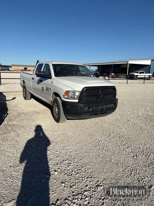 Image of Dodge Ram 3500 equipment image 3