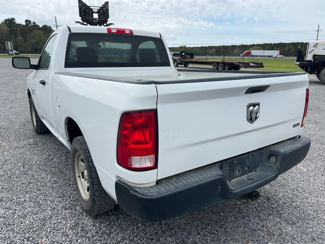 Image of Dodge Ram 1500 equipment image 2