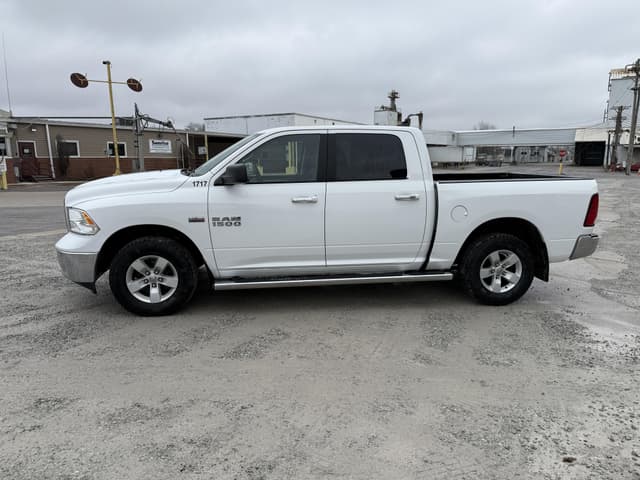 Image of Dodge Ram 1500 equipment image 2