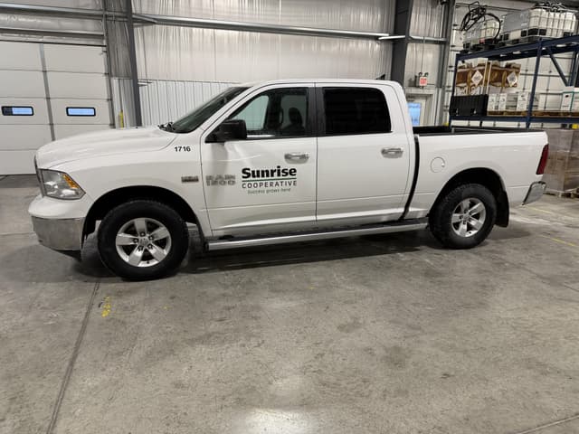 Image of Dodge Ram 1500 equipment image 2