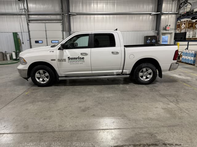 Image of Dodge Ram 1500 equipment image 3