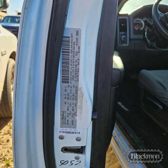 Image of Dodge Ram 1500 equipment image 3