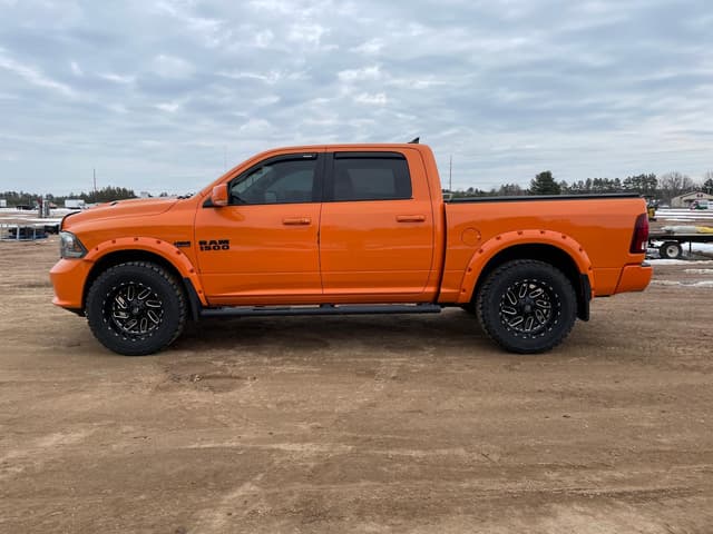Image of Dodge Ram 1500 equipment image 1