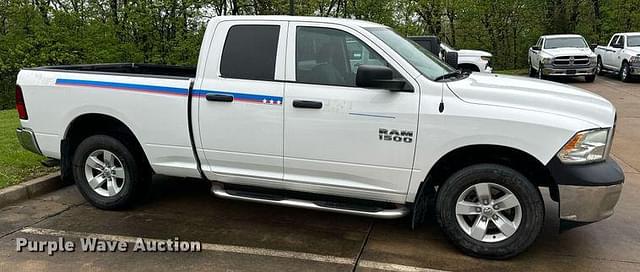 Image of Dodge Ram 1500 equipment image 3