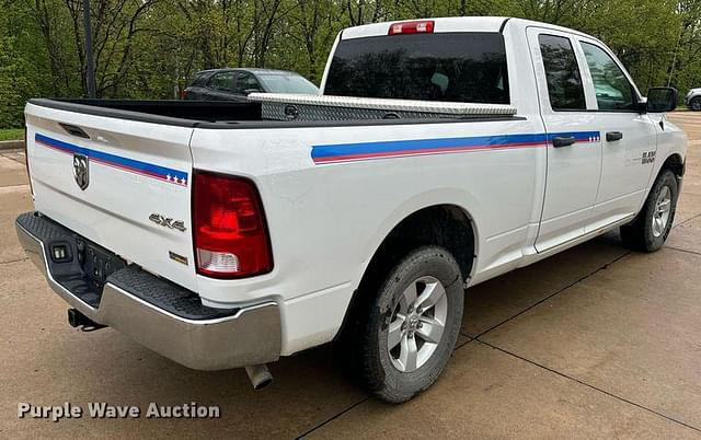 Image of Dodge Ram 1500 equipment image 4
