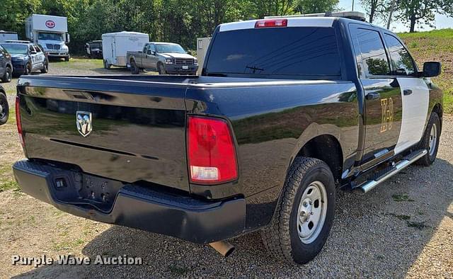 Image of Dodge Ram 1500 equipment image 4
