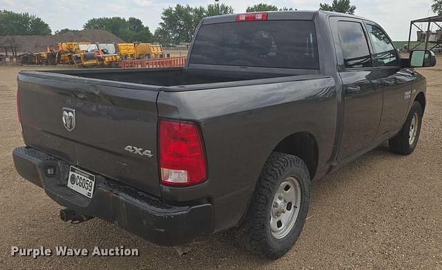 Image of Dodge Ram 1500 equipment image 4