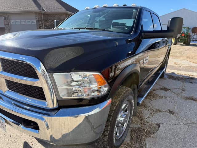 Image of Dodge Ram 2500 equipment image 3