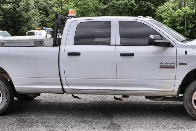 Image of Dodge Ram 2500 equipment image 4