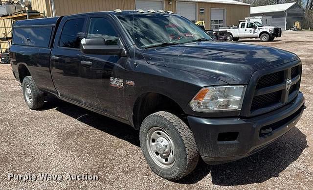 Image of Dodge Ram 2500 equipment image 2