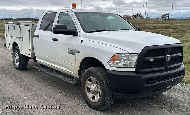 Image of Dodge Ram 2500 equipment image 2