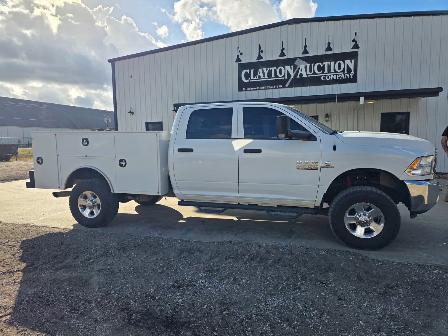 2017 Dodge Ram 2500 Equipment Image0