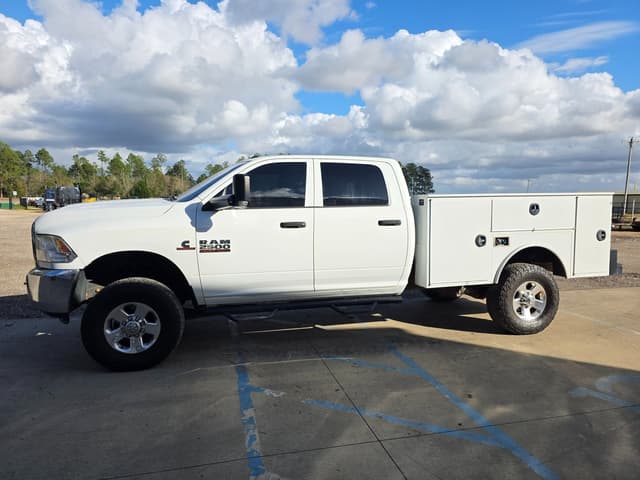 Image of Dodge Ram 2500 equipment image 2