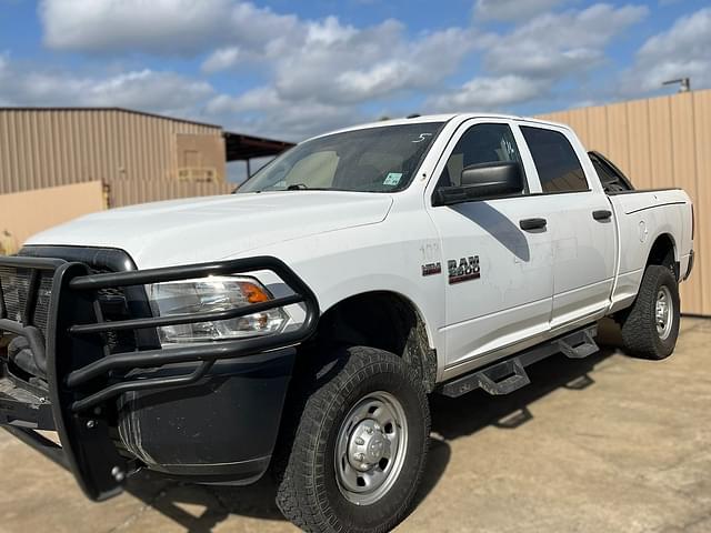 Image of Dodge Ram 2500 equipment image 4