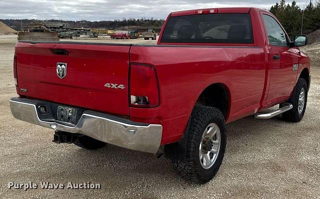 Image of Dodge Ram 2500 equipment image 4