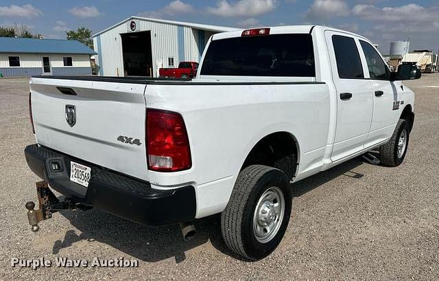 Image of Dodge Ram 2500HD equipment image 4