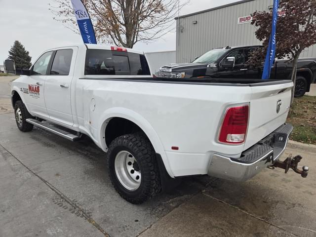 Image of Dodge Ram 3500 equipment image 2