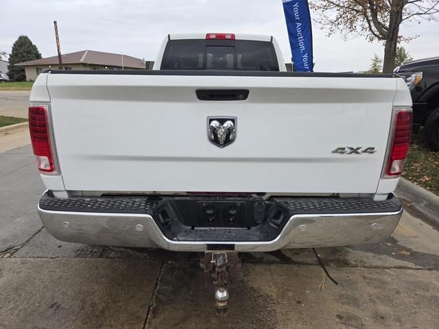 Image of Dodge Ram 3500 equipment image 3