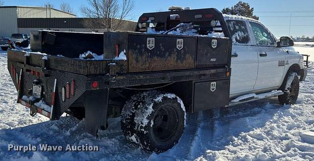 Image of Dodge Ram 3500 equipment image 4