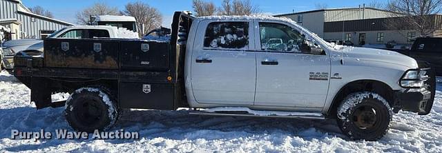 Image of Dodge Ram 3500 equipment image 3