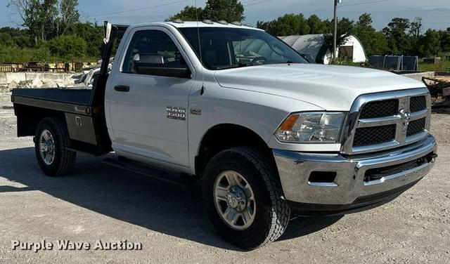 Image of Dodge Ram 3500 equipment image 2