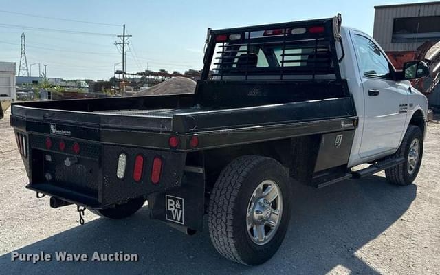 Image of Dodge Ram 3500 equipment image 4