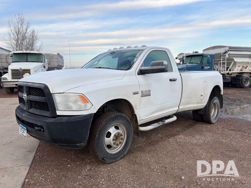 2017 Dodge Ram 3500 Equipment Image0