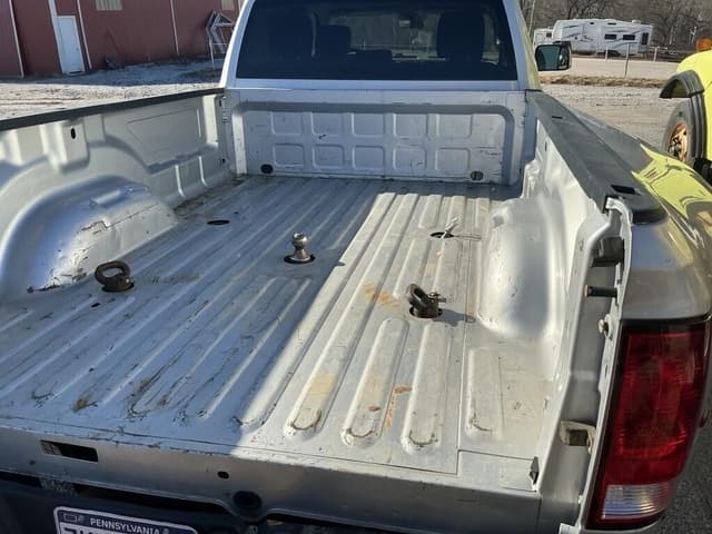 Image of Dodge Ram 3500 equipment image 2