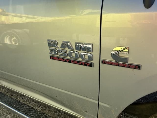 Image of Dodge Ram 3500 equipment image 1