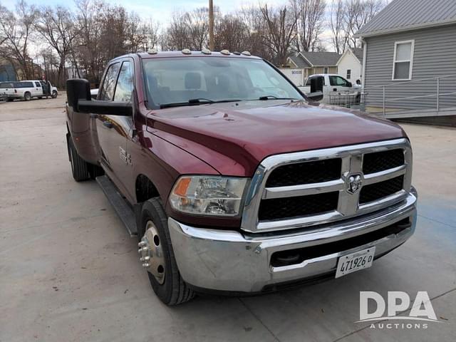 Image of Dodge Ram 3500 equipment image 3