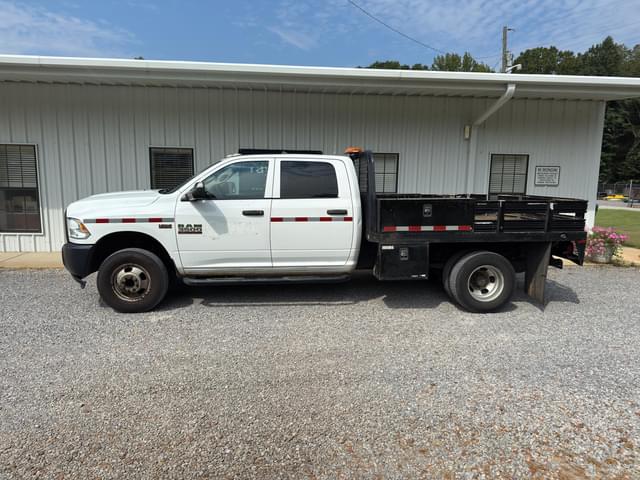 Image of Dodge Ram 3500 equipment image 1
