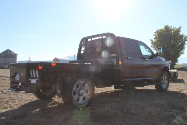 Image of Dodge Ram 3500HD equipment image 3