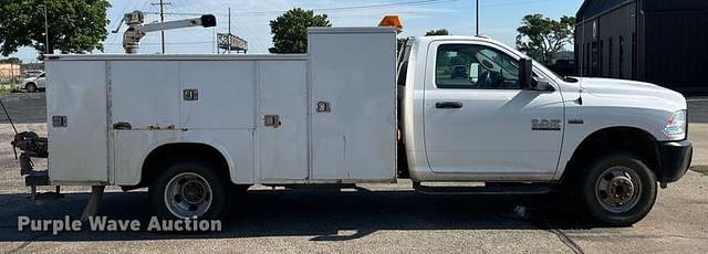 Image of Dodge Ram 3500HD equipment image 3