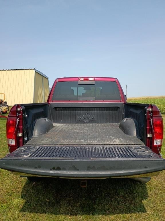 Image of Dodge Ram 1500 equipment image 4