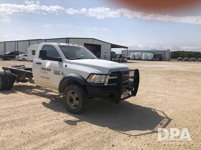 Image of Dodge Ram 5500 equipment image 2