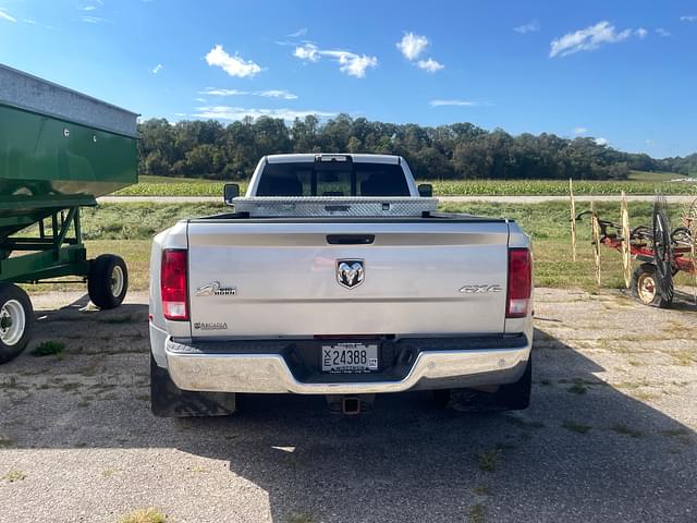 Image of Dodge Ram 3500 equipment image 4