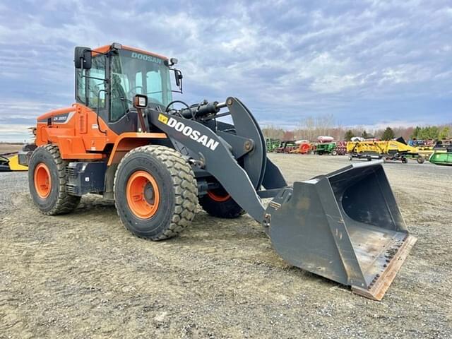 Image of  Doosan DL220-5 equipment image 1