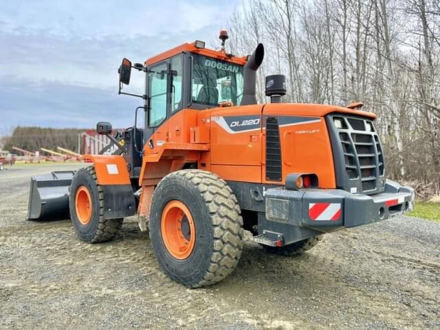 Image of  Doosan DL220-5 equipment image 4