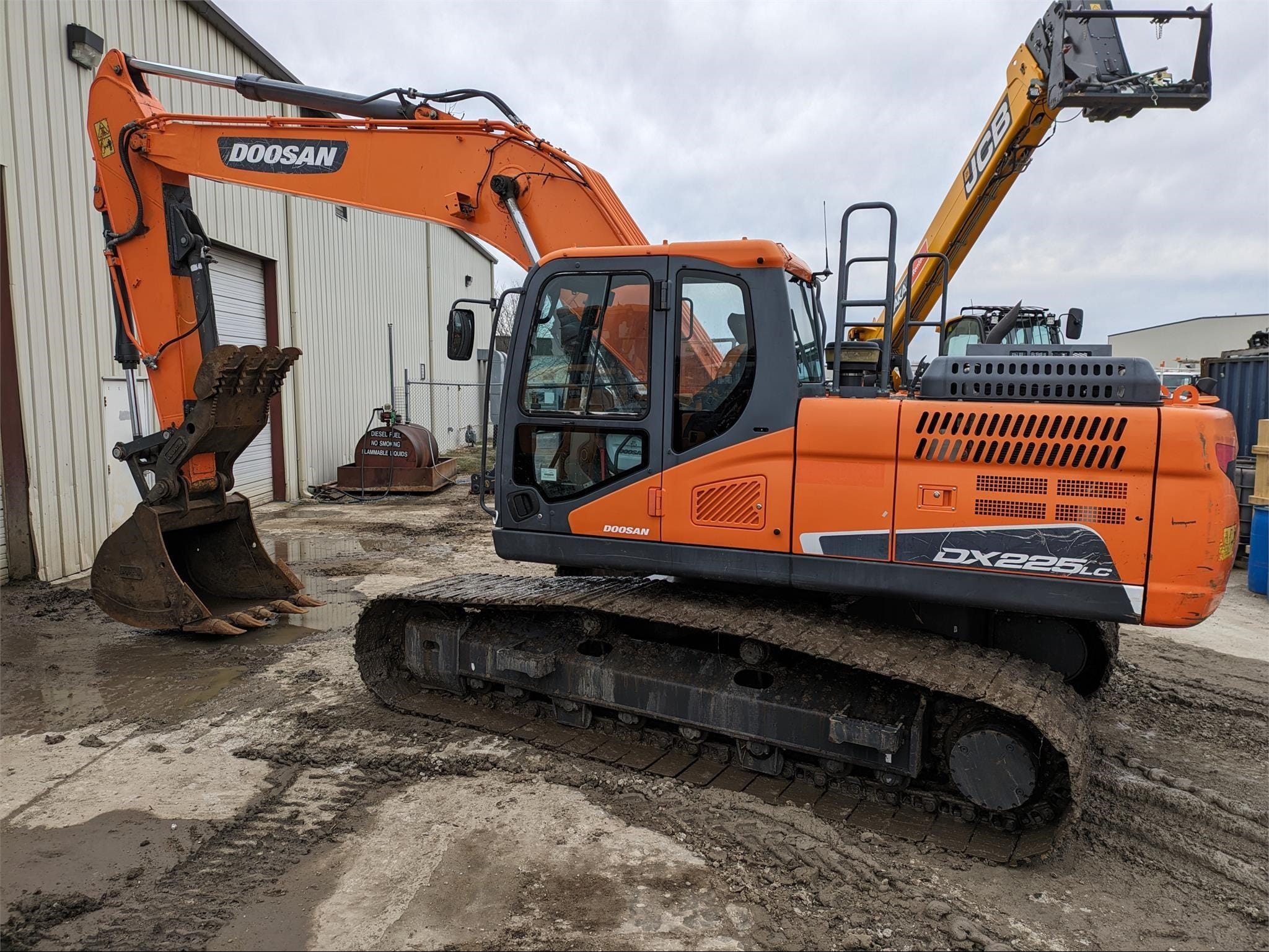 2017  Doosan DX225LC-5 Equipment Image0