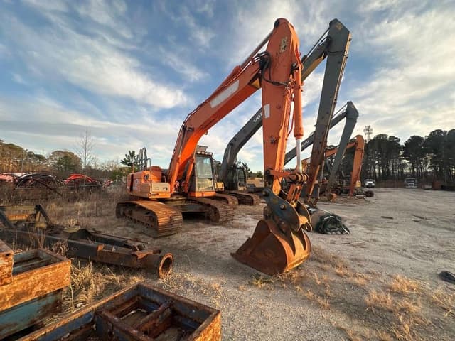 Image of  Doosan DX225LC-3 equipment image 4