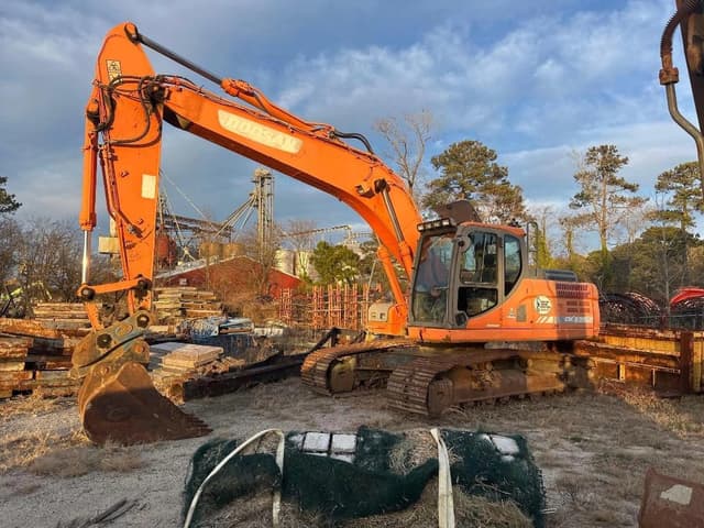 Image of  Doosan DX225LC-3 equipment image 1