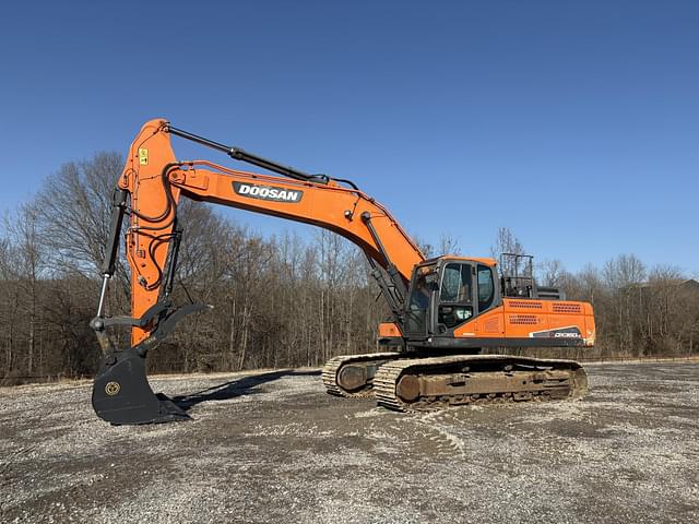 Image of  Doosan DX350LC-5 equipment image 1