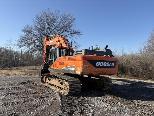 Image of  Doosan DX350LC-5 equipment image 3