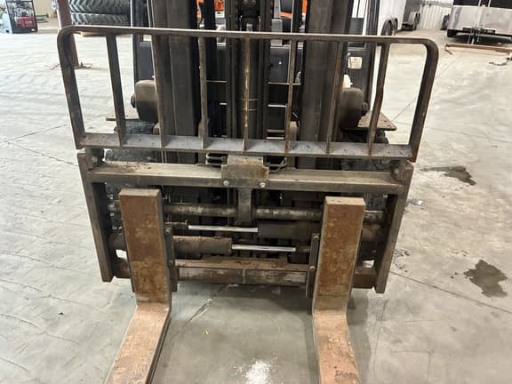 Image of Doosan G45S-5 equipment image 2