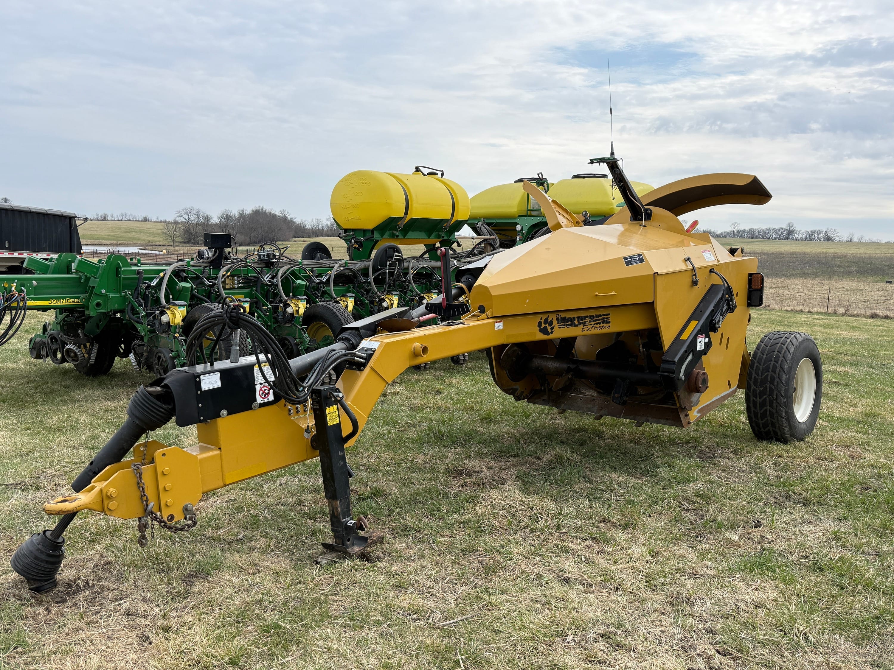 2017 Elmers Wolverine Extreme Equipment Image0