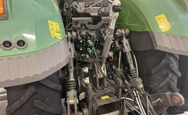 Image of Fendt 1042 Vario equipment image 4
