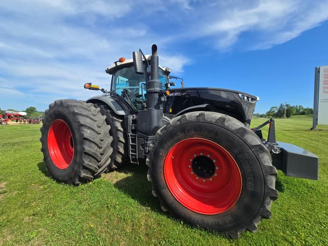 Image of Fendt 1046 Vario equipment image 1