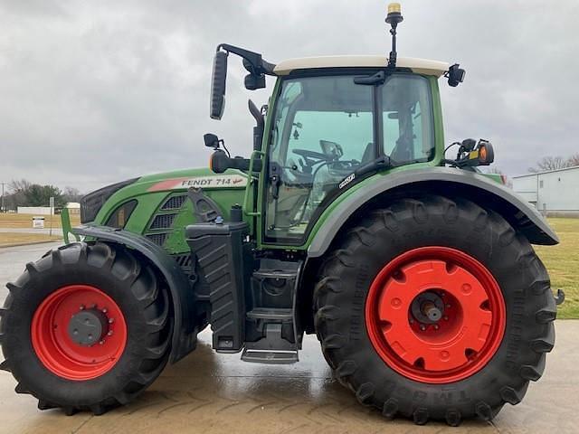 Image of Fendt 714 Vario equipment image 1