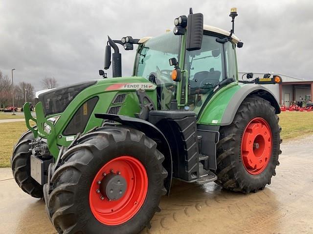 Image of Fendt 714 Vario equipment image 3